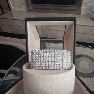 Brilliant Shine Rhinestone Stretchable Bracelet Silver Tone New